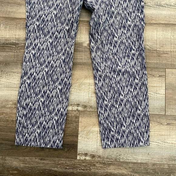 Soft Surroundings Womens 12 Blue Printed Casual Flat Front Straight Leg Pants - Picture 3 of 10